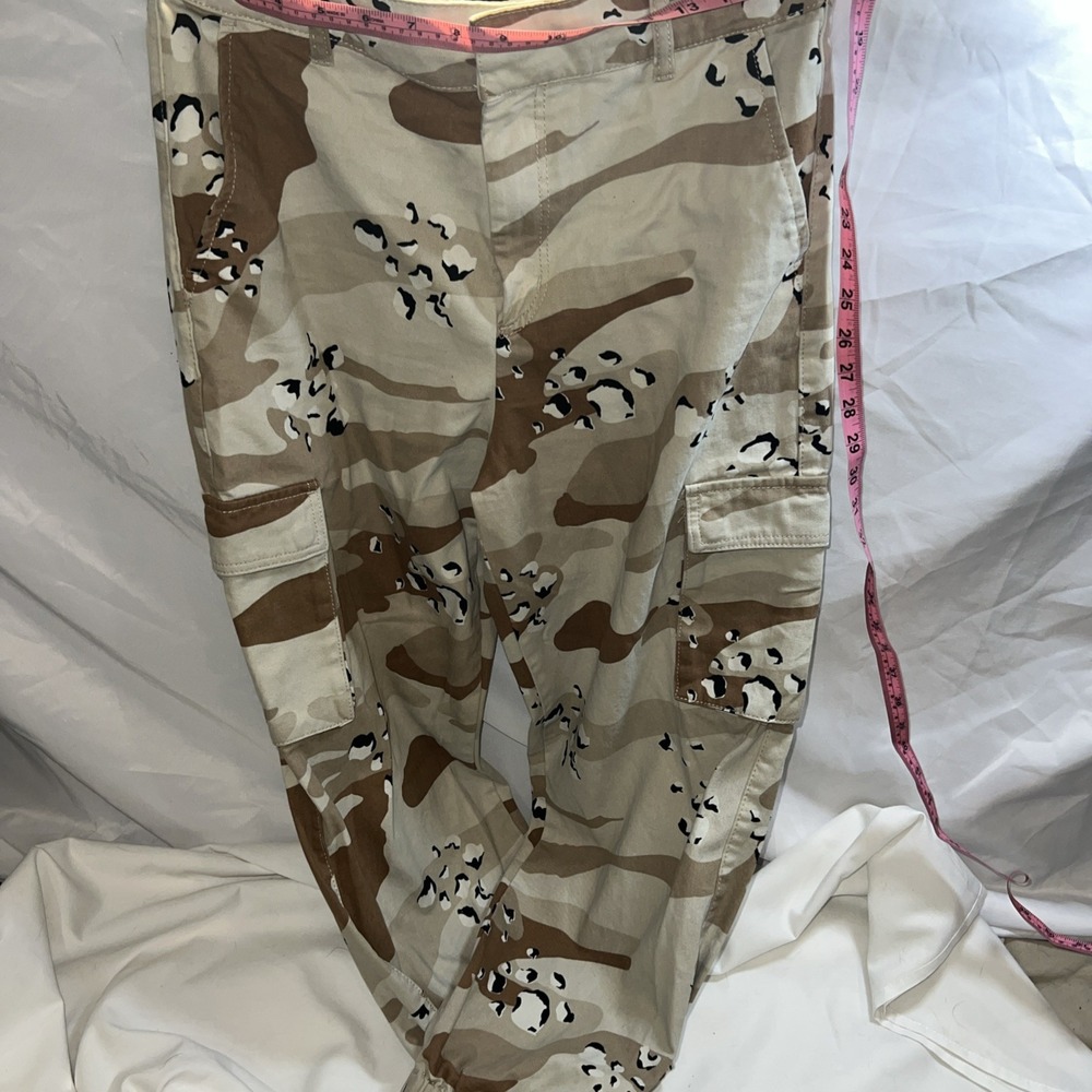 Forever 21 Pants Womens‎ large Camo Cargo Jogger Desert Storm Khaki Pocket 94